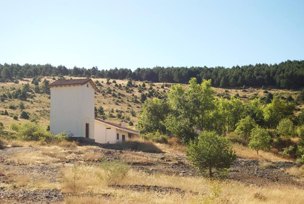 La Mina Alojamiento En Plena Naturaleza Garganta De Los Montes Luaran gambar